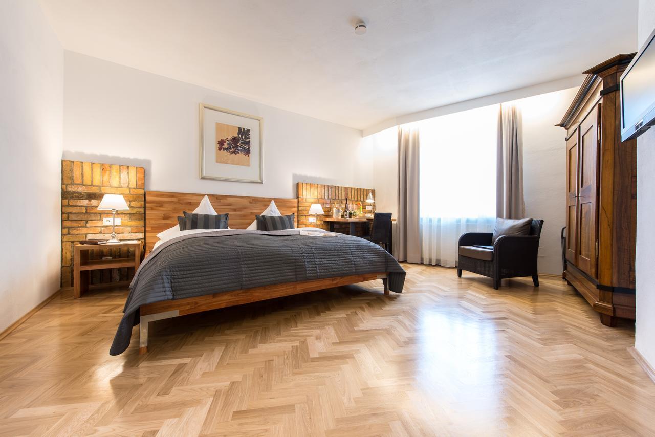 Hotel Goldener Engel شباير المظهر الخارجي الصورة